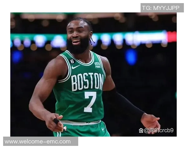 湖人队备战明年休赛期今年小修小补不做大交易引发球迷热议